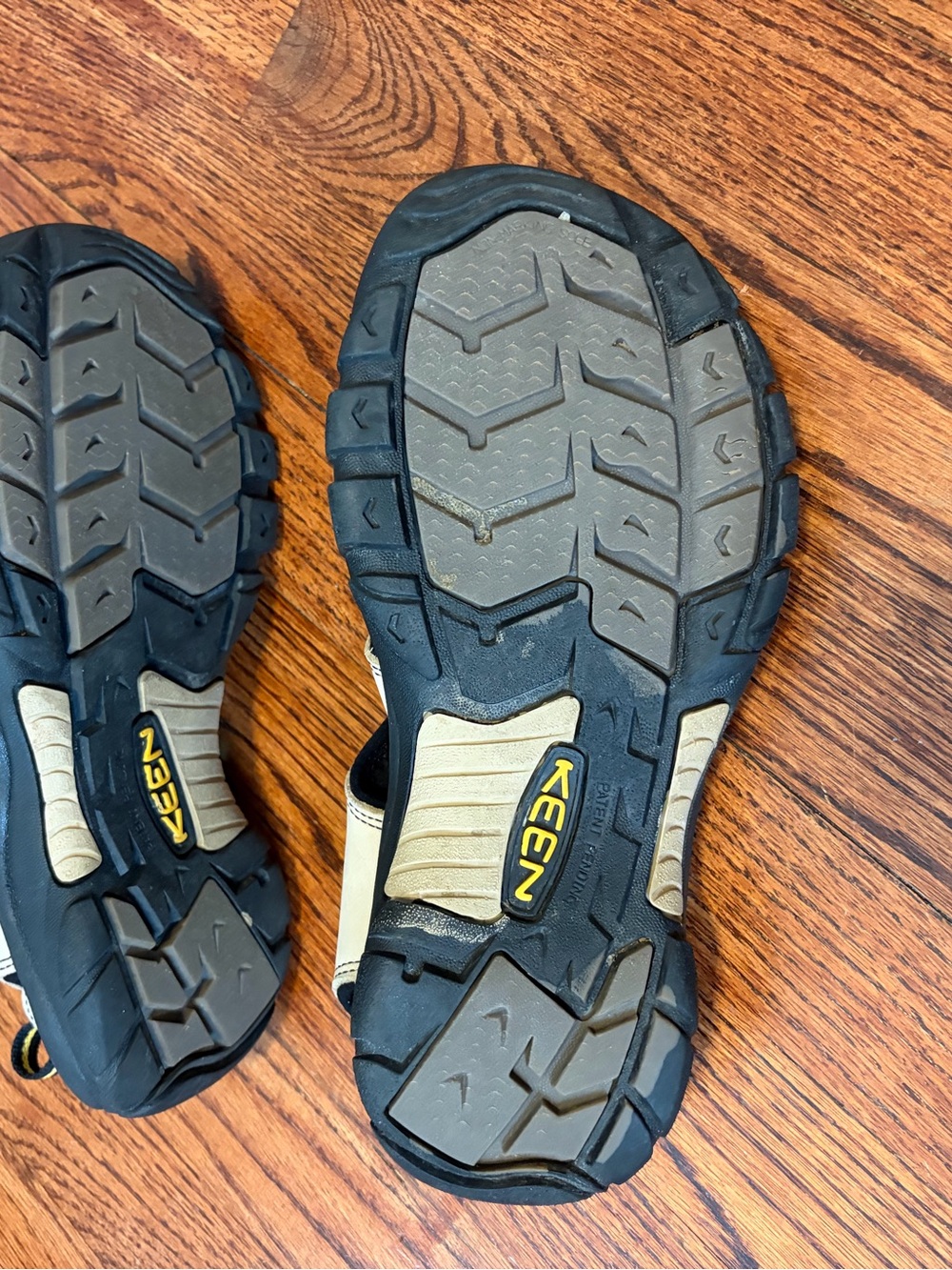 Keen 8.5 Womens Newport H2 Closed Toe Waterproof Sandals Adjustable Beige Black - Picture 6 of 9